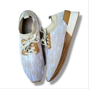 EUC  M4D3 On the Run Comfort Knit Stretch‎ Workout Sneakers Rubber Shoes Size 9